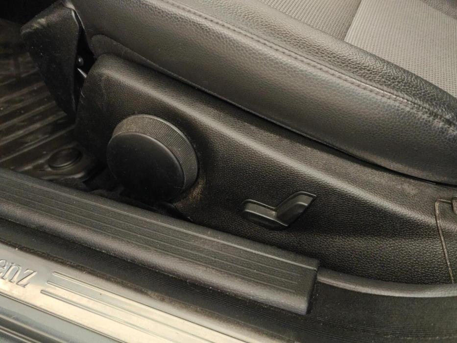 MERCEDES-BENZ C 2012