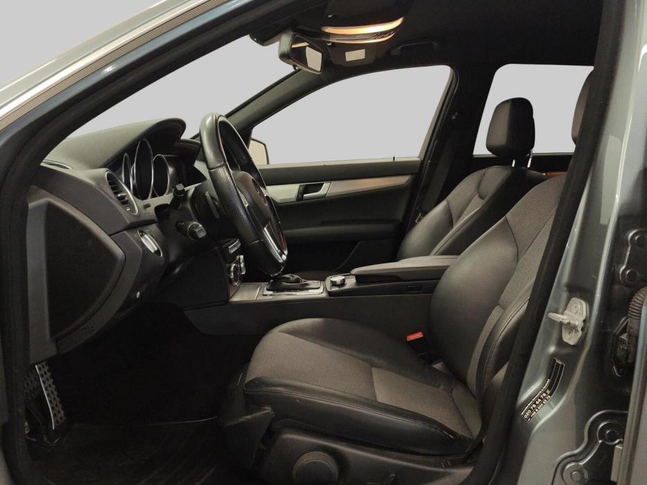 MERCEDES-BENZ C 2012