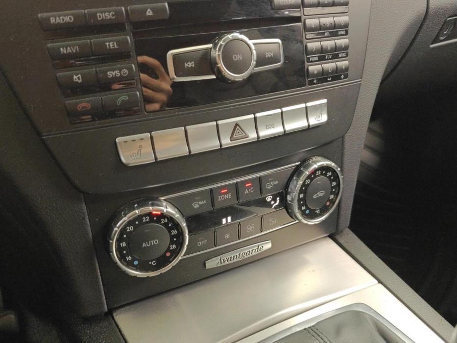 MERCEDES-BENZ C 2012
