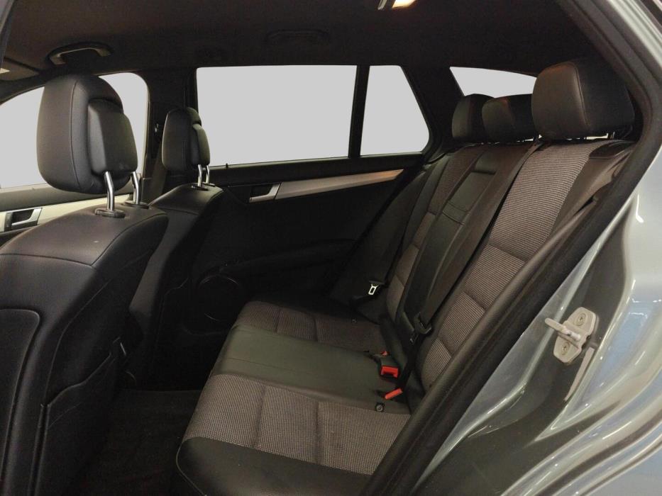 MERCEDES-BENZ C 2012