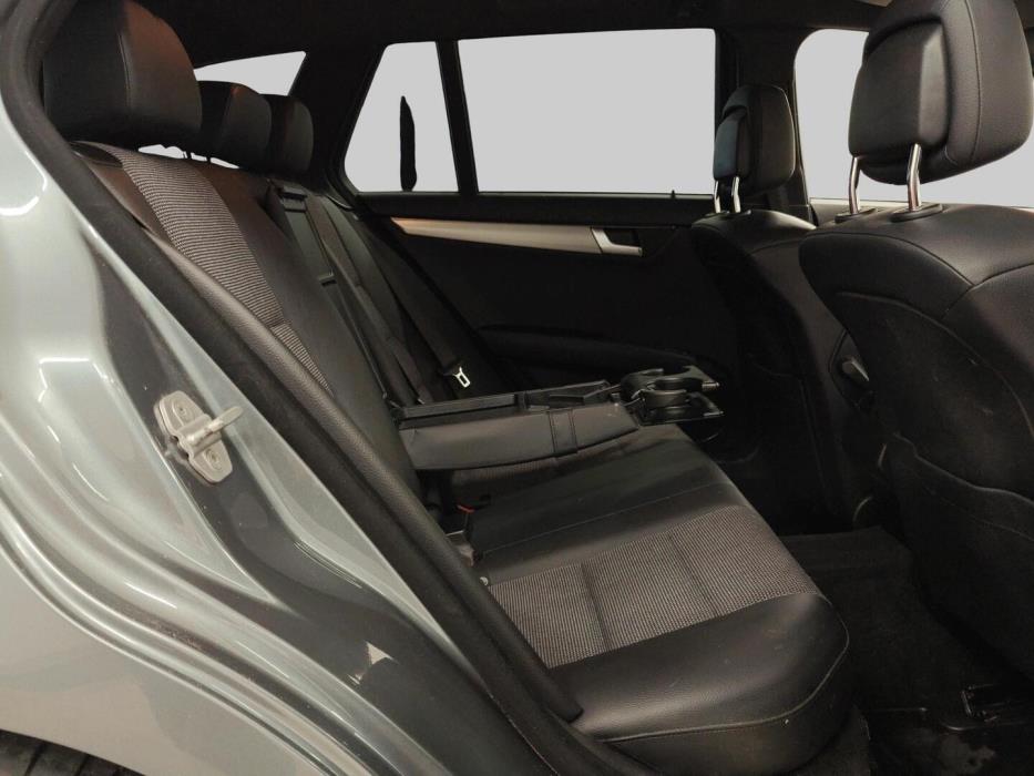 MERCEDES-BENZ C 2012