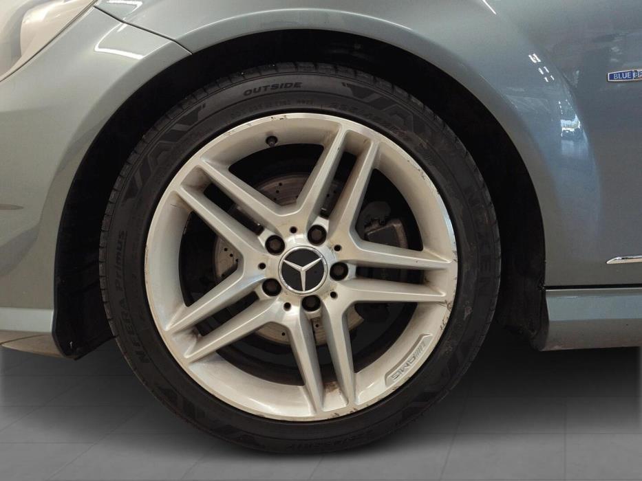 MERCEDES-BENZ C 2012