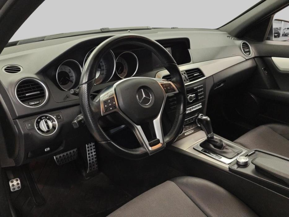 MERCEDES-BENZ C 2012