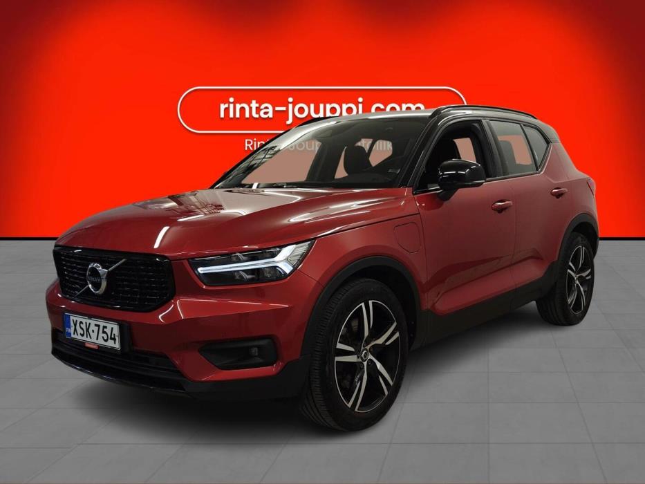VOLVO XC40 2021