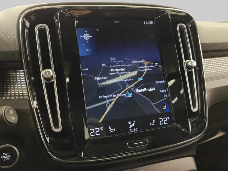 VOLVO XC40 2021