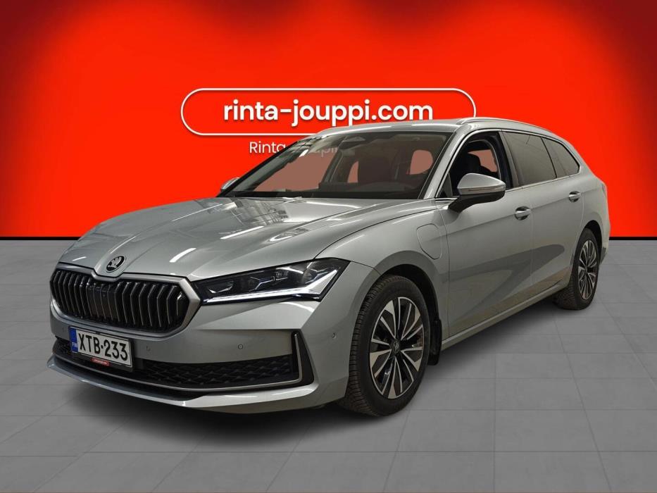 SKODA Superb 2025