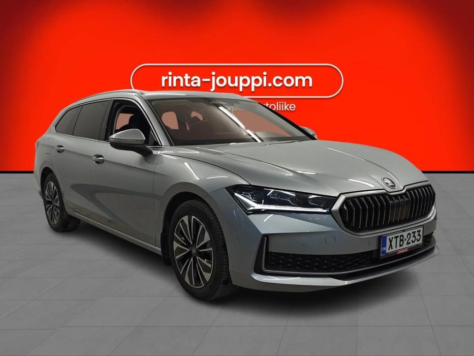 SKODA Superb 2025