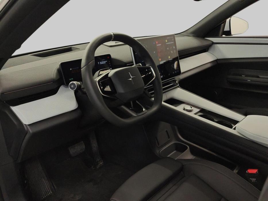 POLESTAR 4 2025