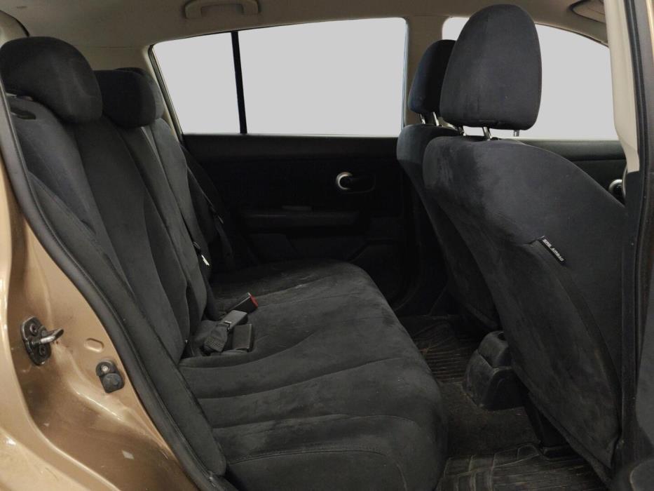 NISSAN Tiida 2008