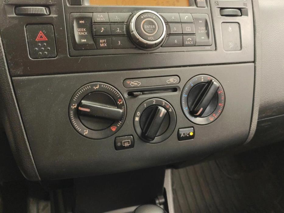 NISSAN Tiida 2008