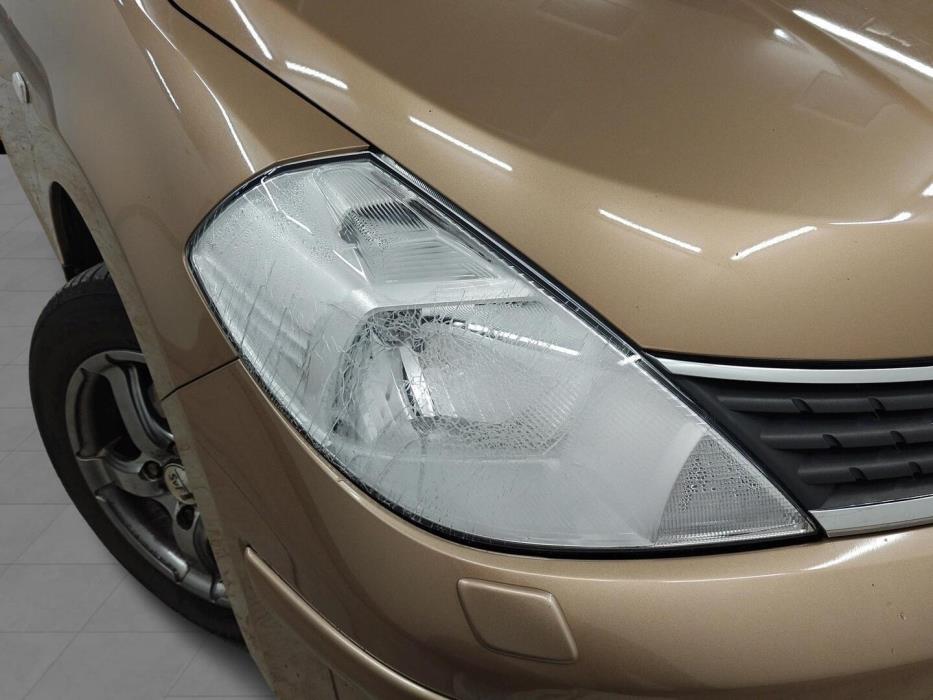 NISSAN Tiida 2008