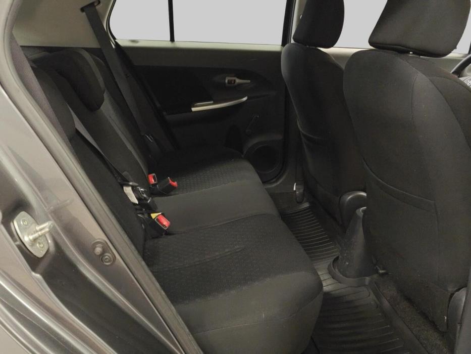 TOYOTA Urban Cruiser 2010