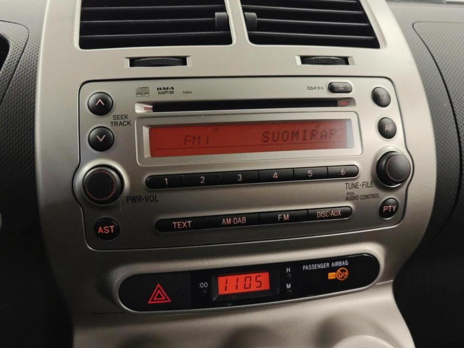 TOYOTA Urban Cruiser 2010