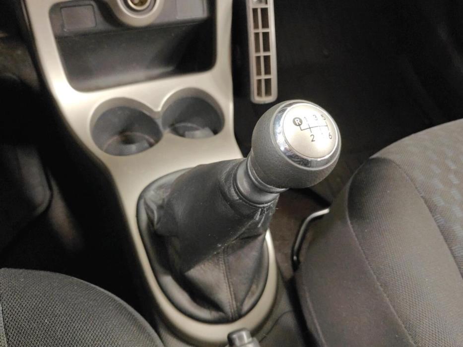 TOYOTA Urban Cruiser 2010