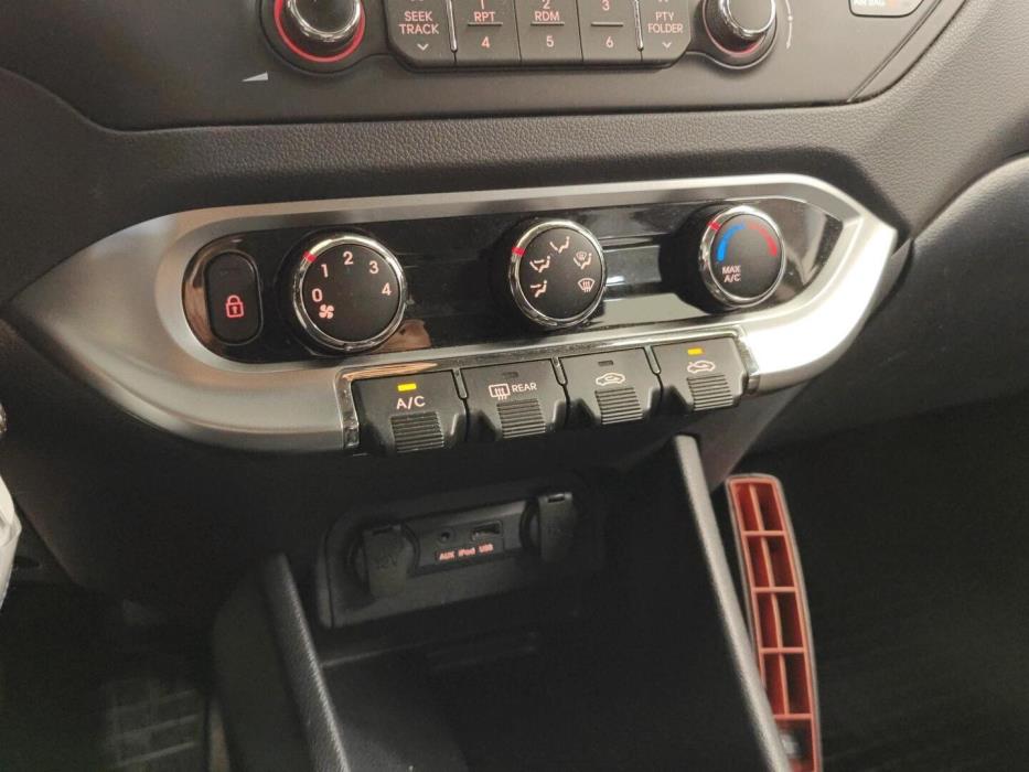 KIA Rio 2014