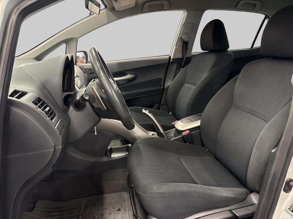 TOYOTA Auris 2008