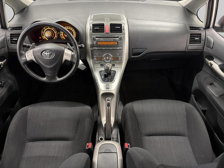 TOYOTA Auris 2008