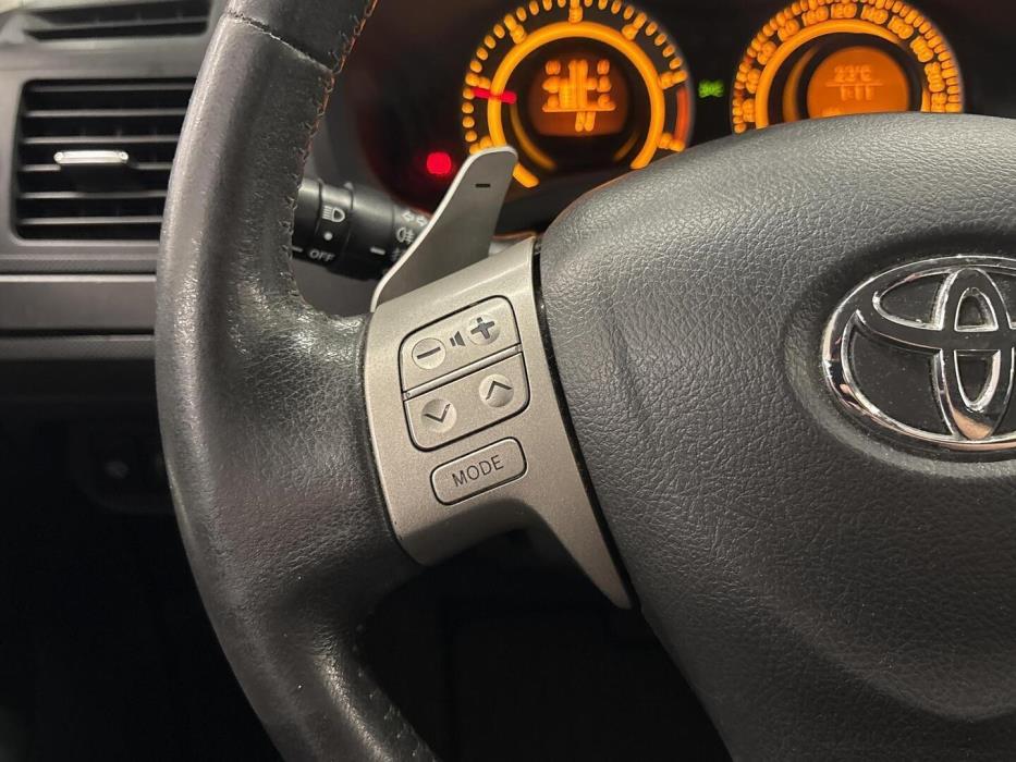TOYOTA Auris 2008