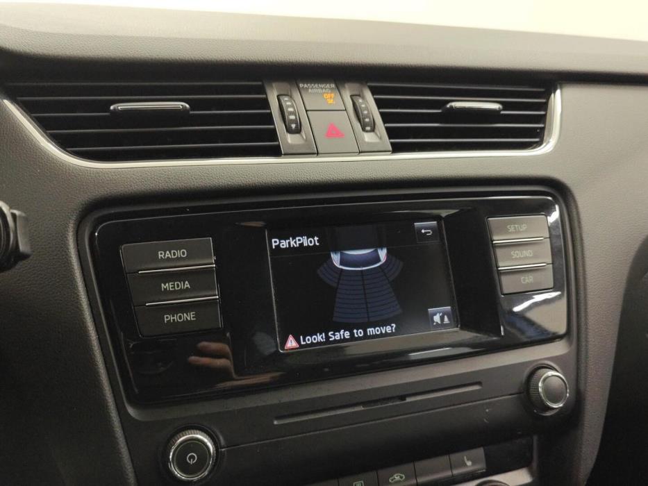 SKODA OCTAVIA 2015