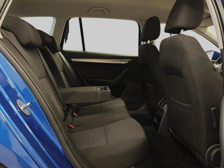SKODA OCTAVIA 2015