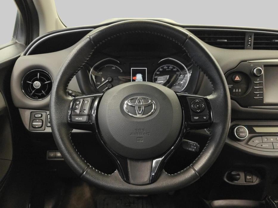 TOYOTA YARIS 2018