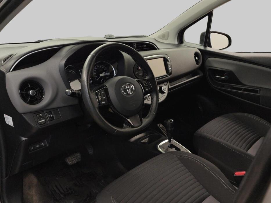 TOYOTA YARIS 2018