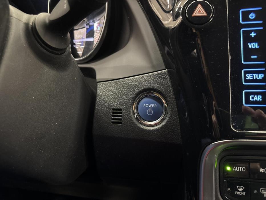 TOYOTA Auris 2018