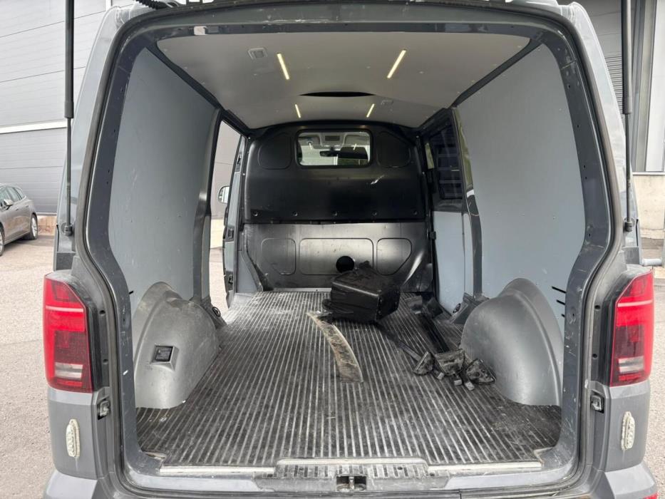 VOLKSWAGEN Transporter 2020