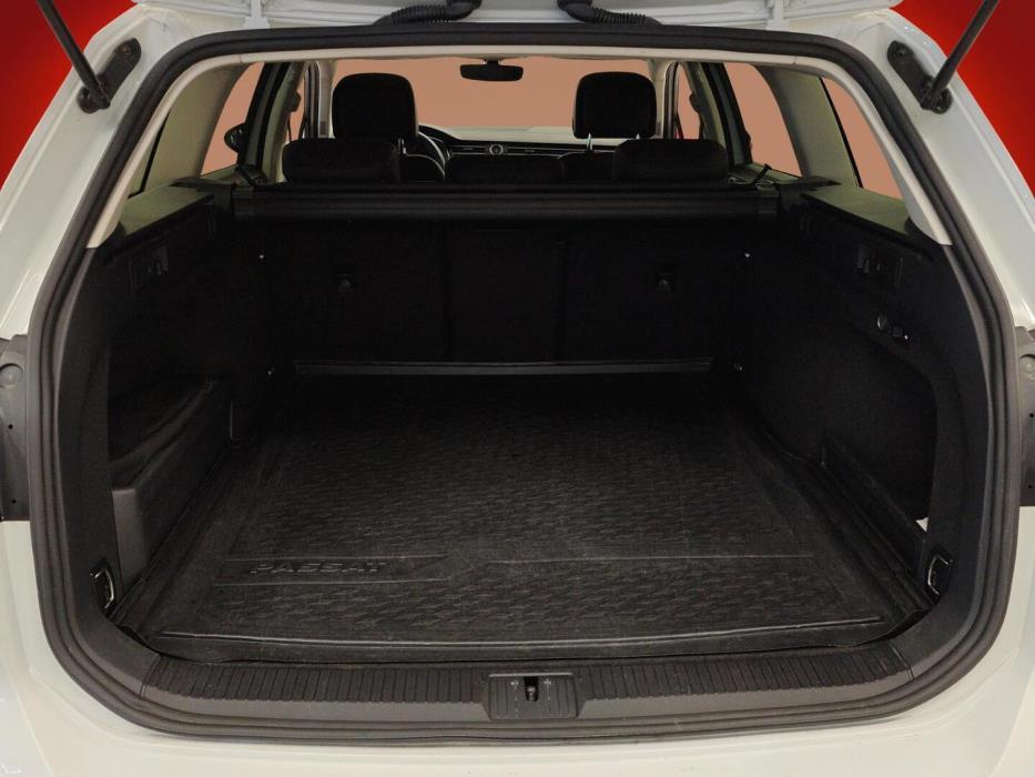 VOLKSWAGEN Passat 2018