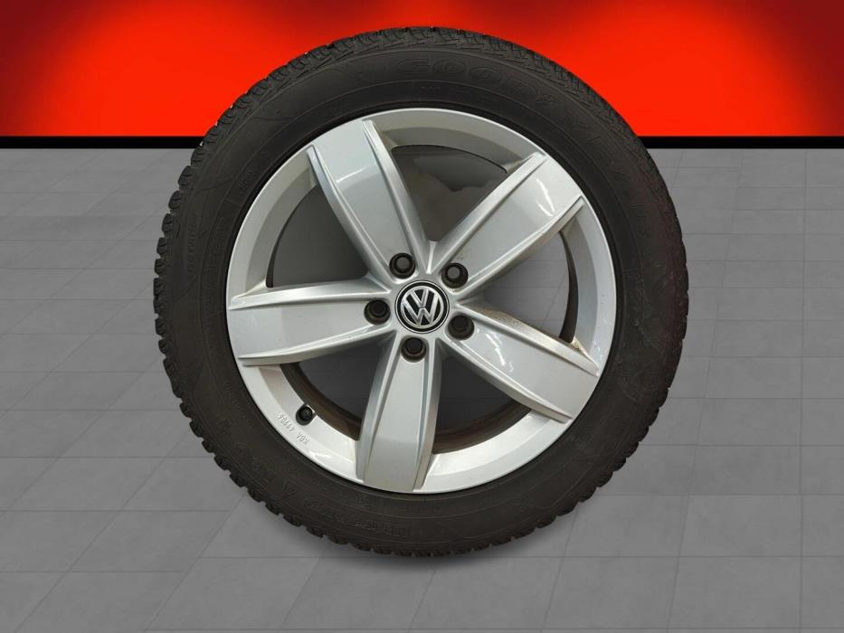VOLKSWAGEN Passat 2018
