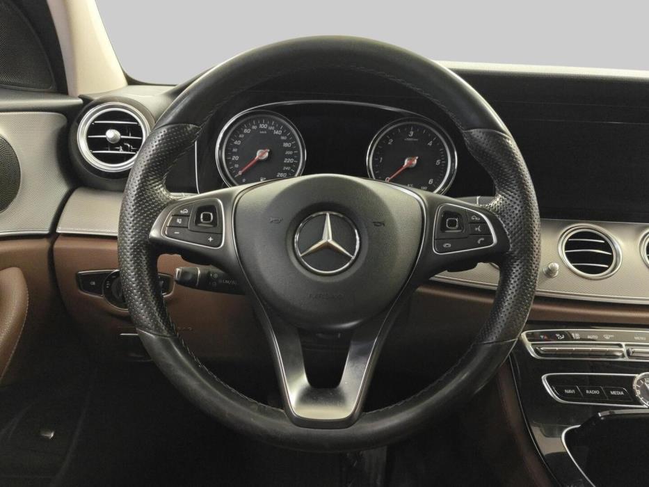 MERCEDES-BENZ E 2017