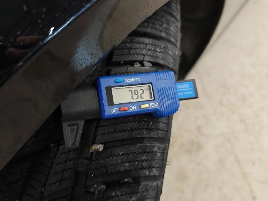 MERCEDES-BENZ E 2017