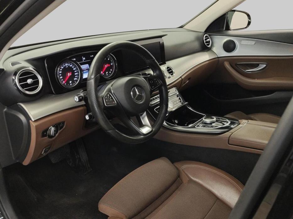 MERCEDES-BENZ E 2017
