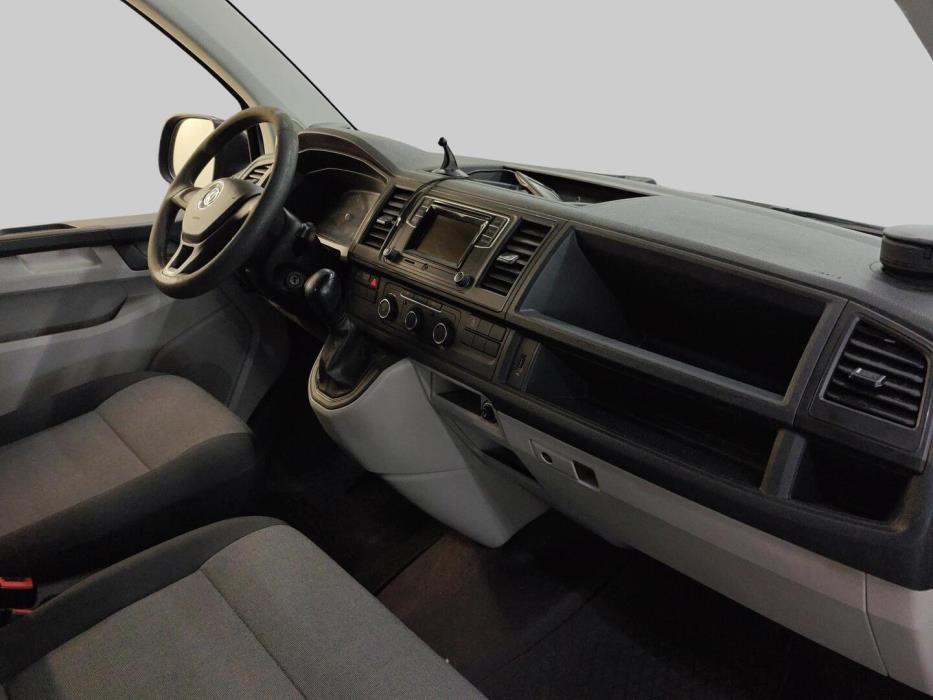 VOLKSWAGEN Transporter 2019