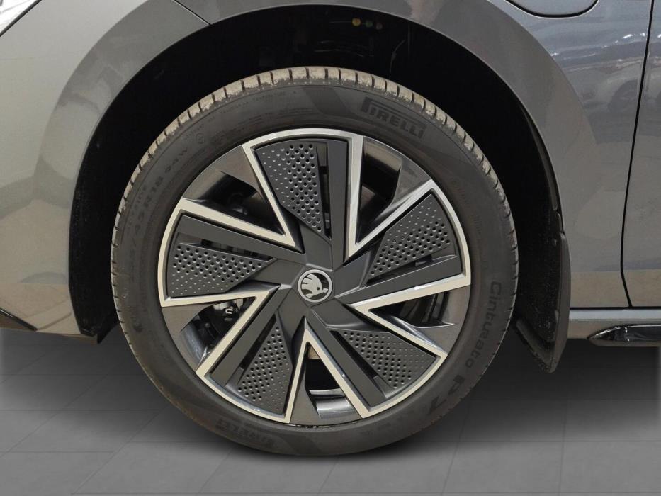 SKODA Superb 2026