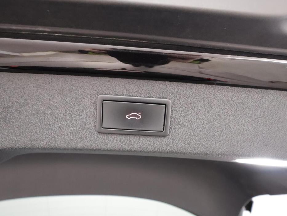 SKODA ENYAQ 2023