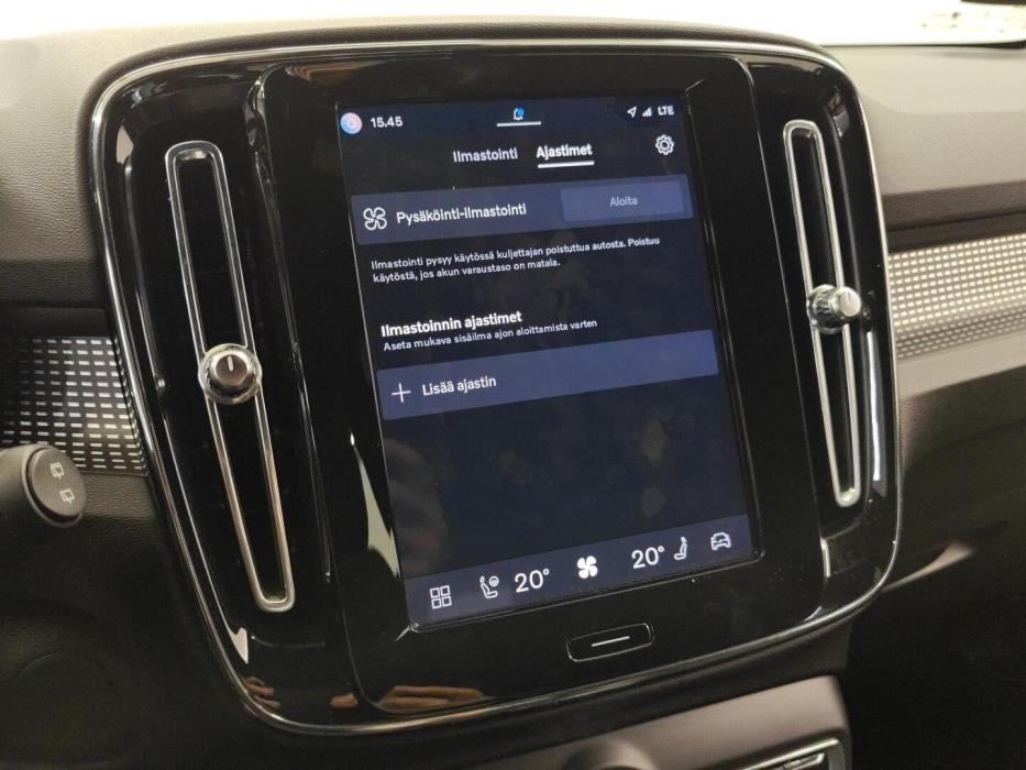 VOLVO XC40 2021