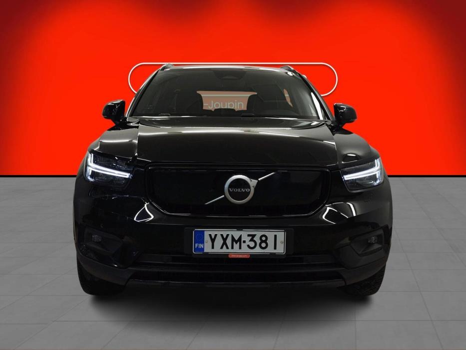 VOLVO XC40 2021