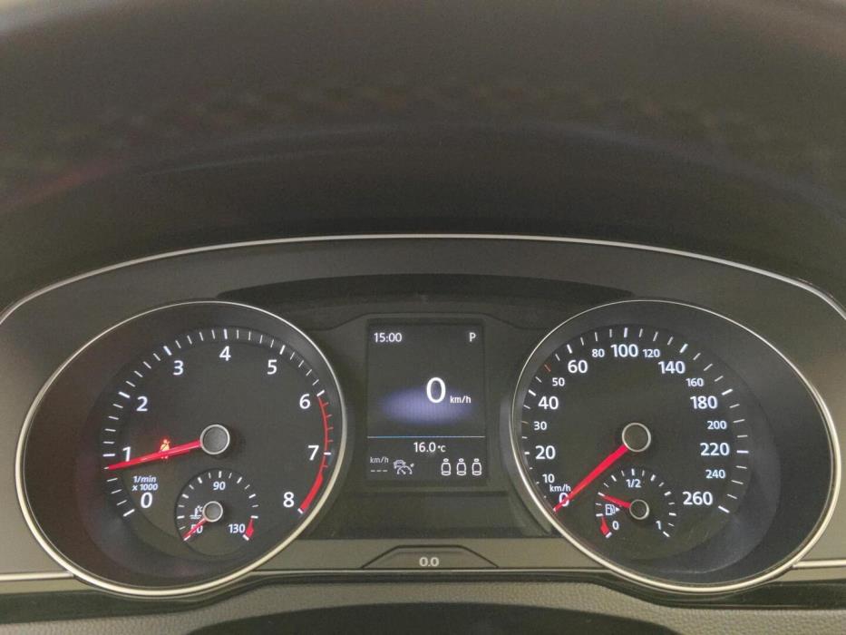 VOLKSWAGEN Passat 2021