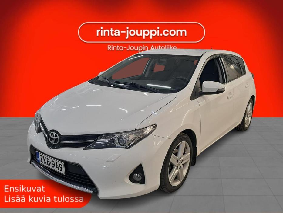 TOYOTA Auris 2013