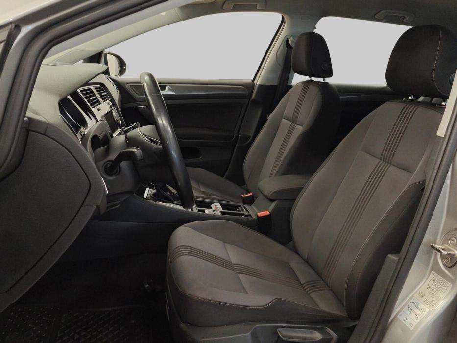 VOLKSWAGEN GOLF 2017