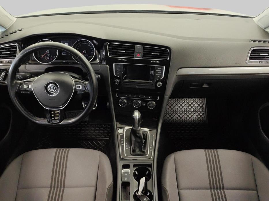 VOLKSWAGEN GOLF 2017