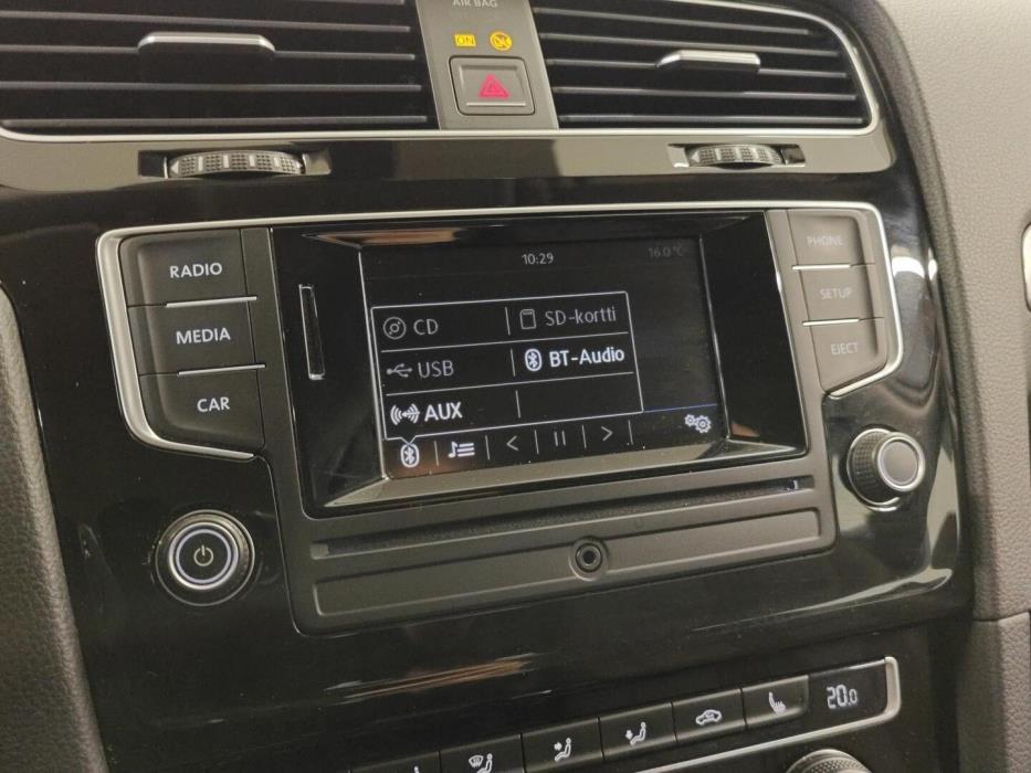 VOLKSWAGEN GOLF 2017