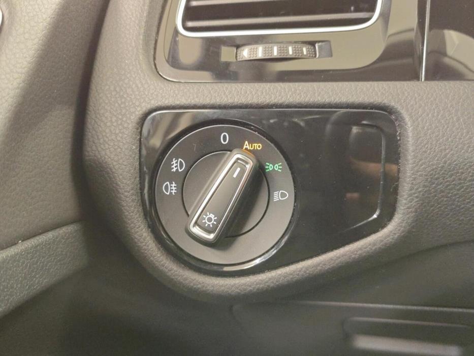 VOLKSWAGEN GOLF 2017