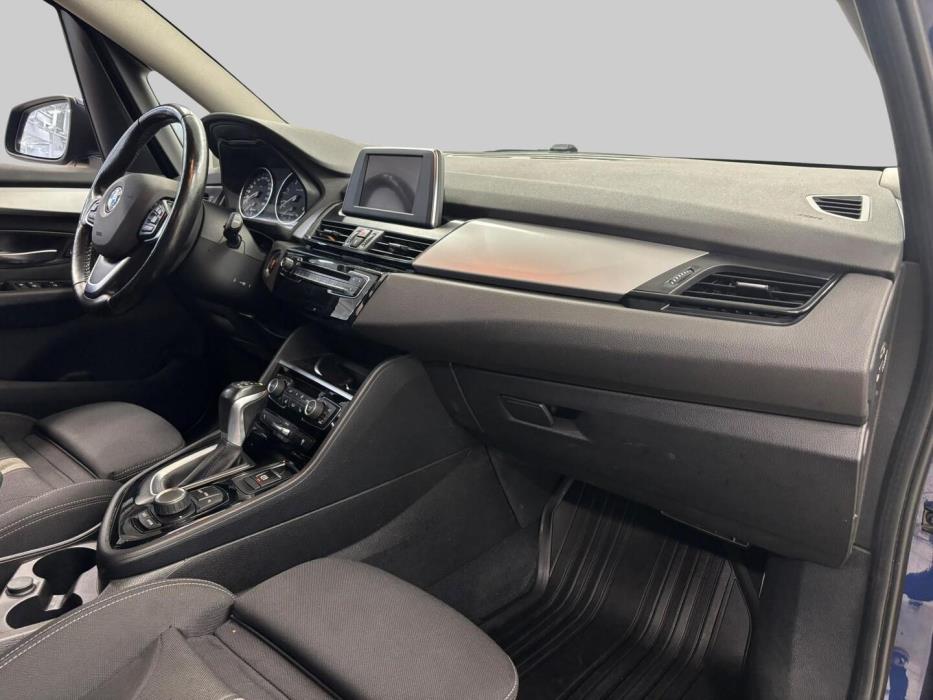 BMW 218 2017