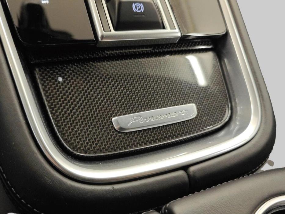 PORSCHE Panamera 2018