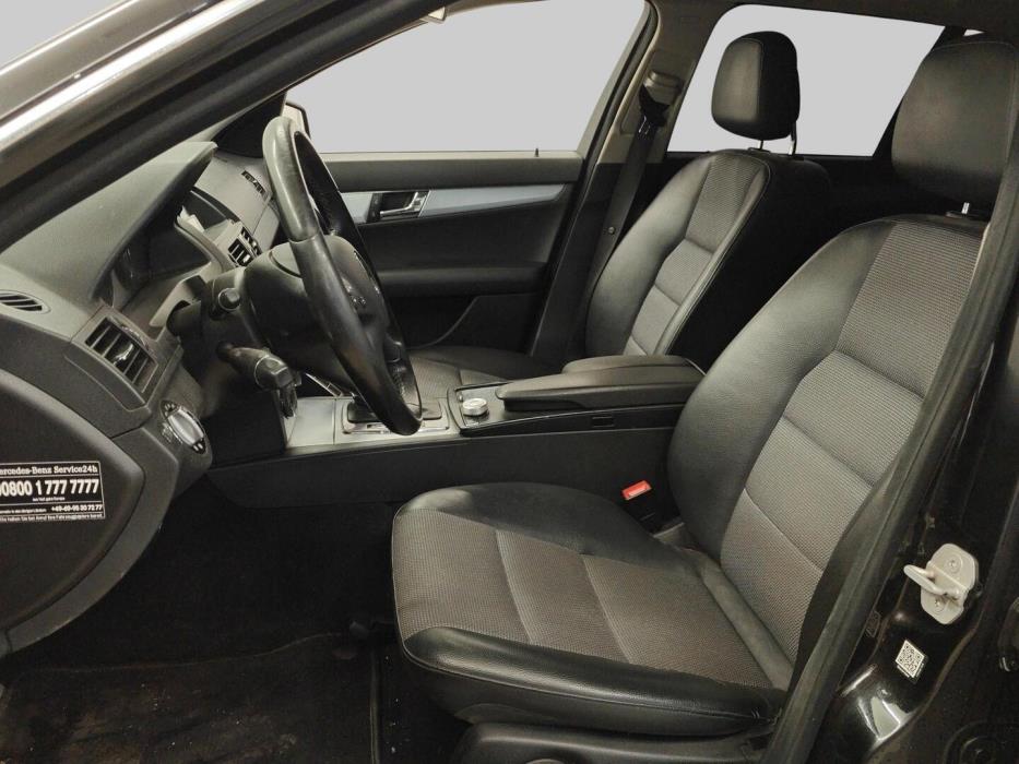 MERCEDES-BENZ C 2009