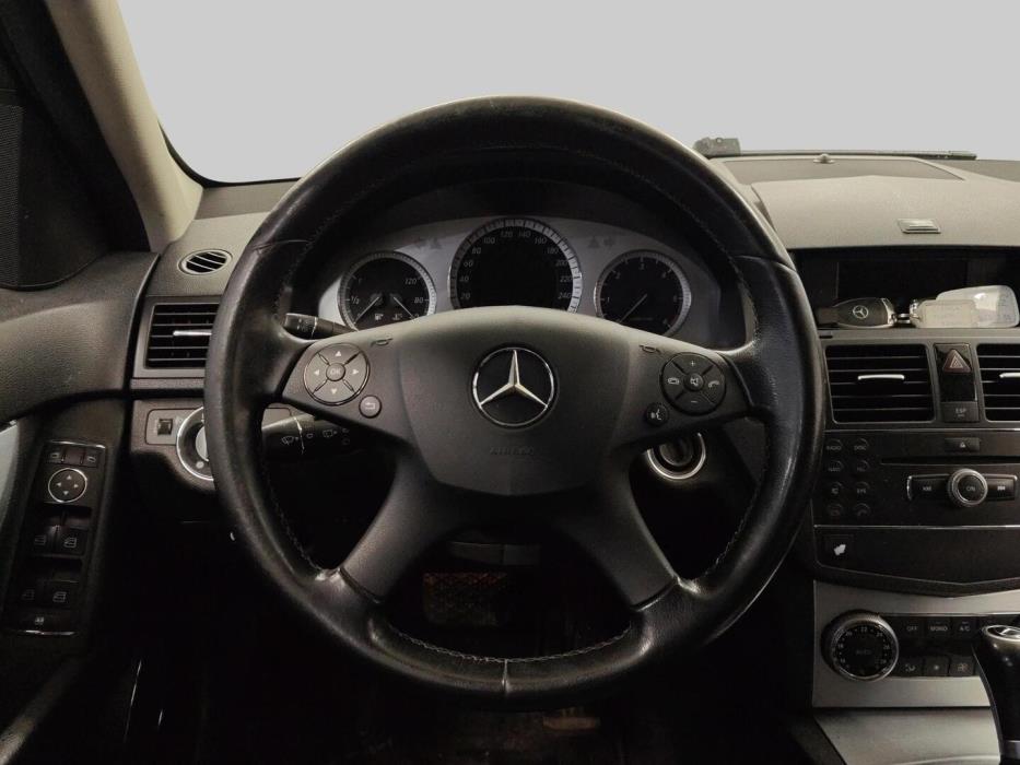 MERCEDES-BENZ C 2009