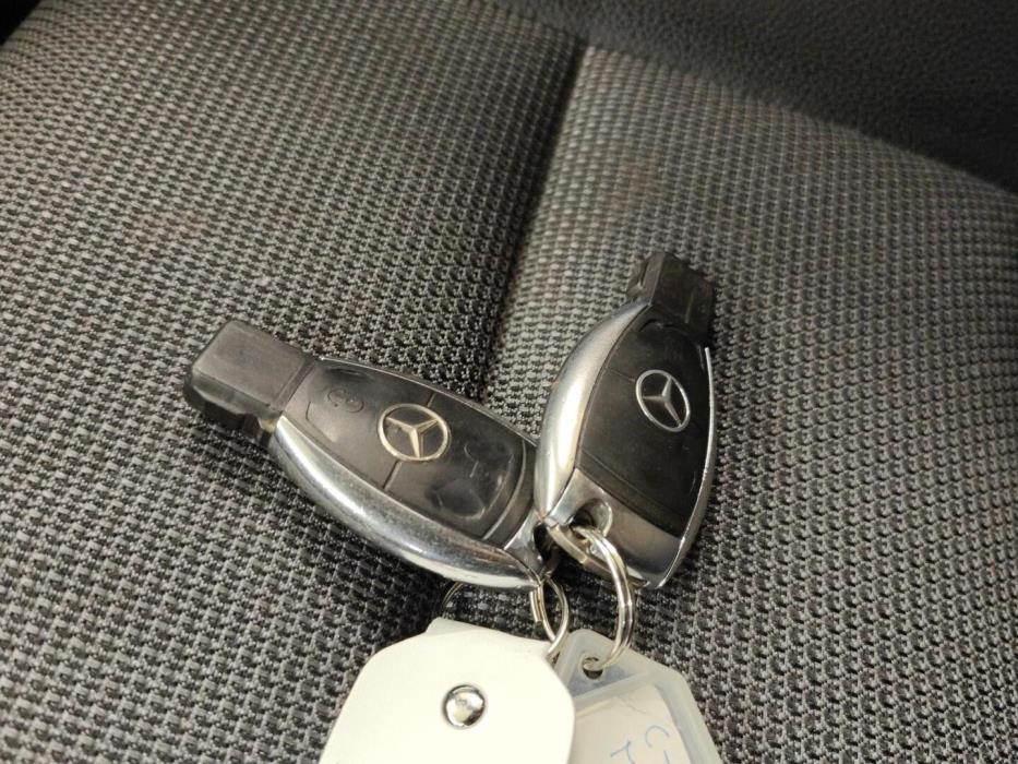 MERCEDES-BENZ C 2009