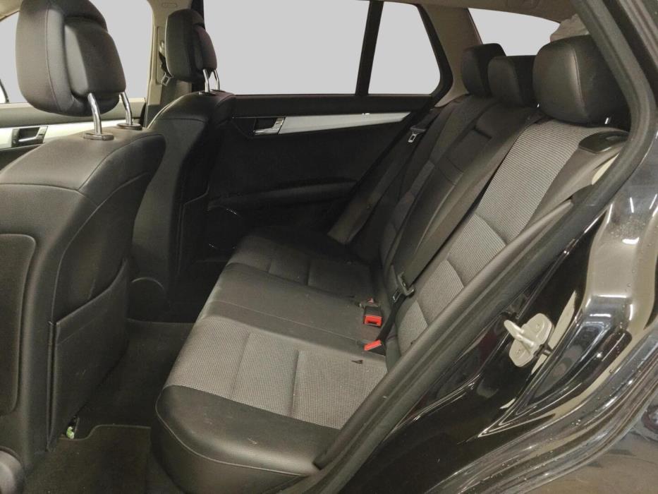 MERCEDES-BENZ C 2009